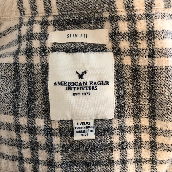 American Eagle slim fit flannel button up. - Picture 9 of 10